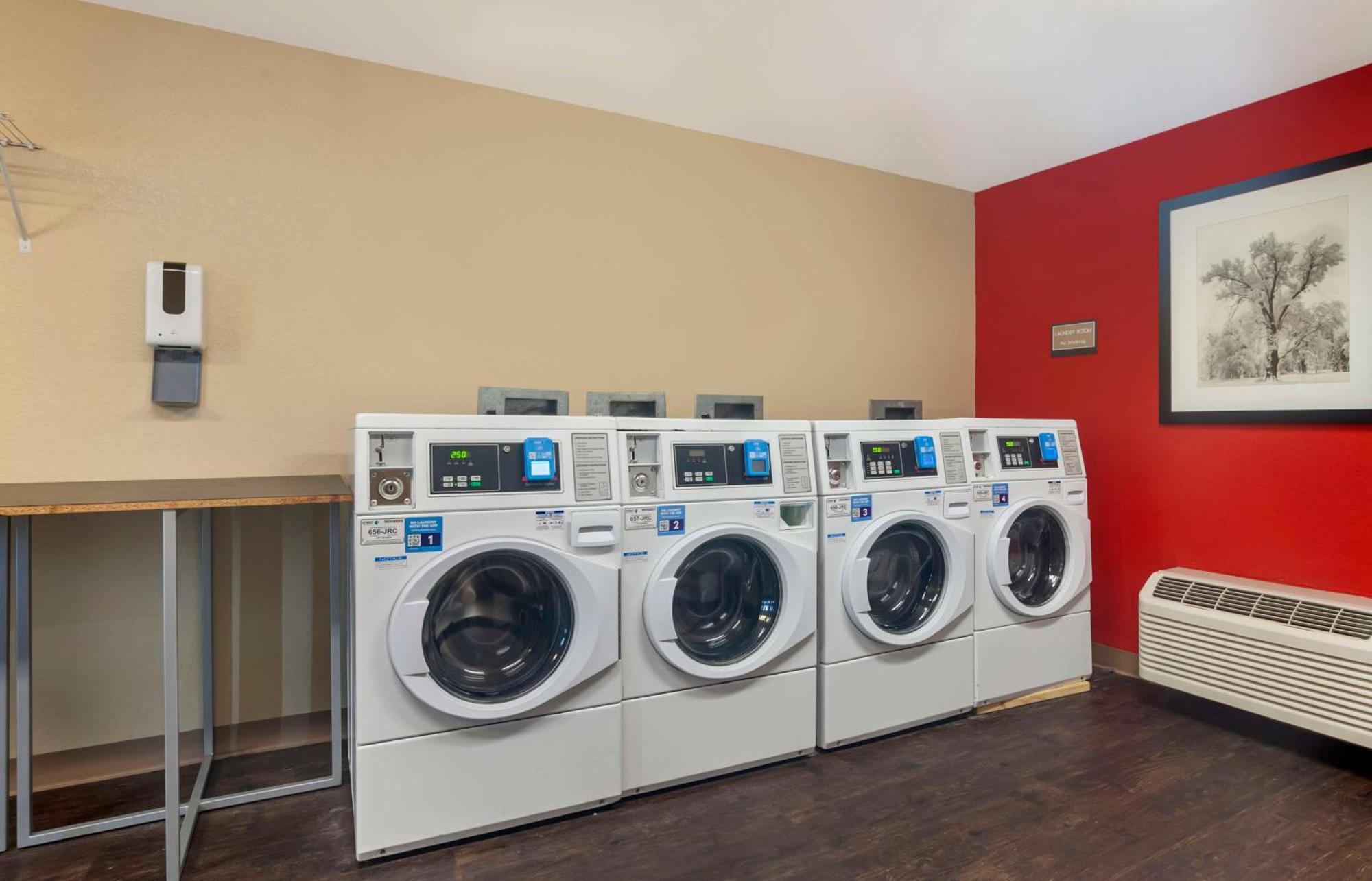Extended Stay America Suites - San Diego - Mission Valley - Stadium Екстер'єр фото
